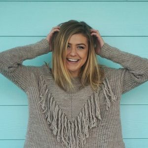 Meet your Posher, Bella